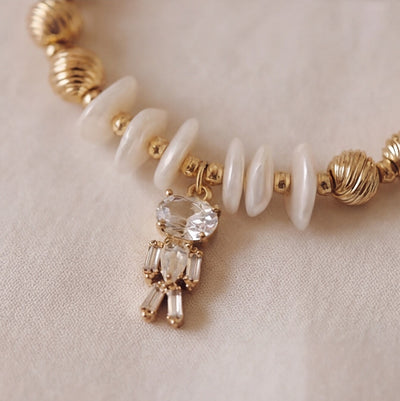 أسورة لؤلؤ وصدف البحر