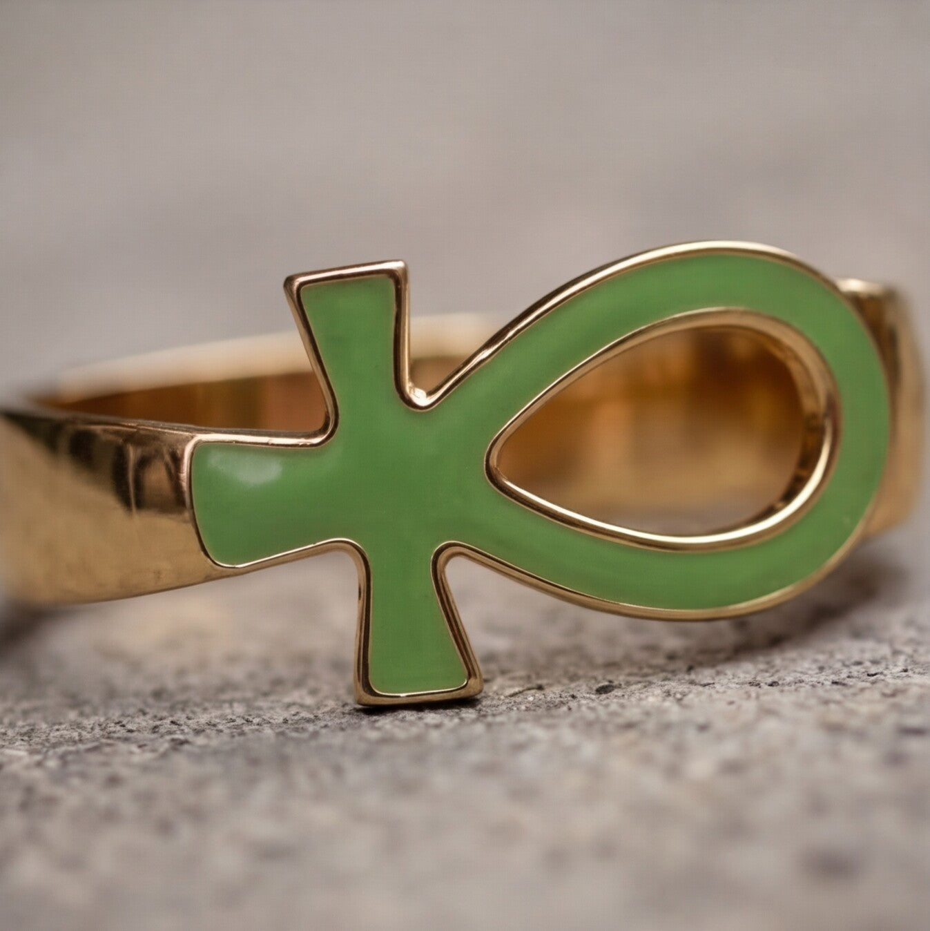 أسورة مفتاح الحياة الأخضر