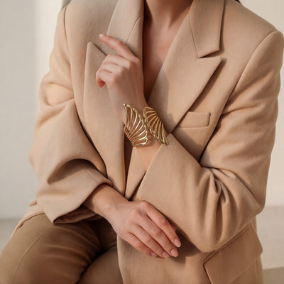 أسورة أجنحة الفراشة