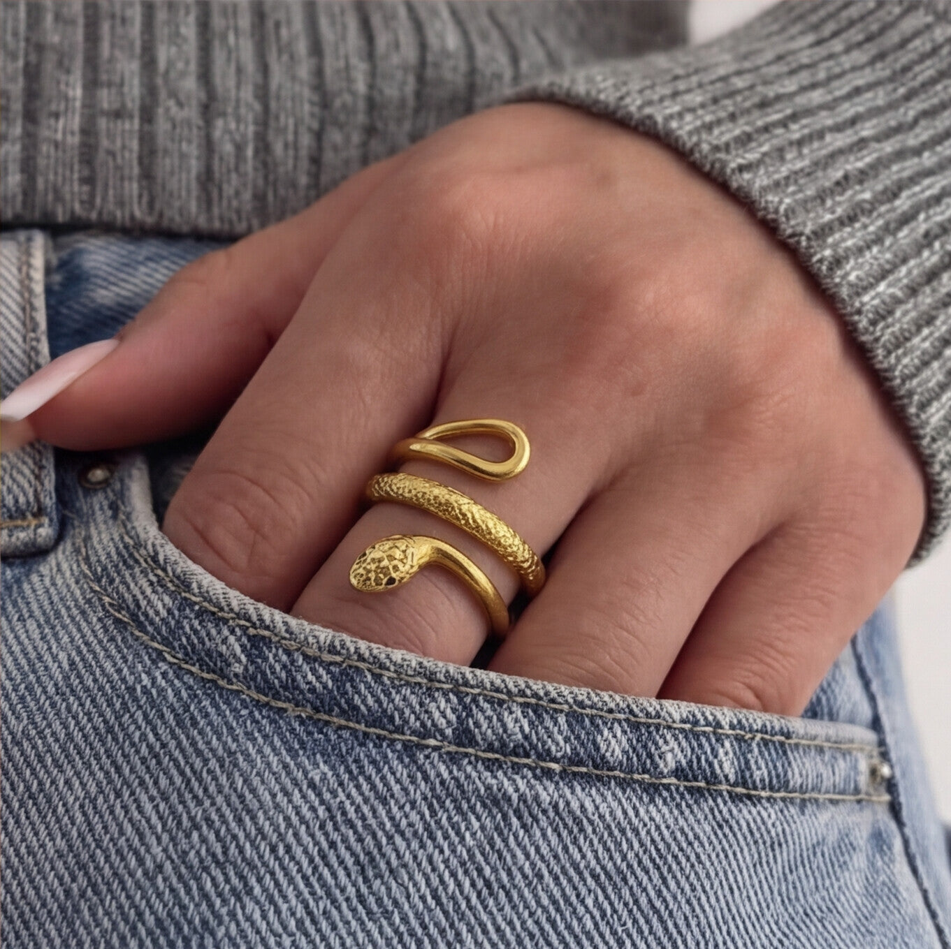 خاتم التعبان الفرعوني