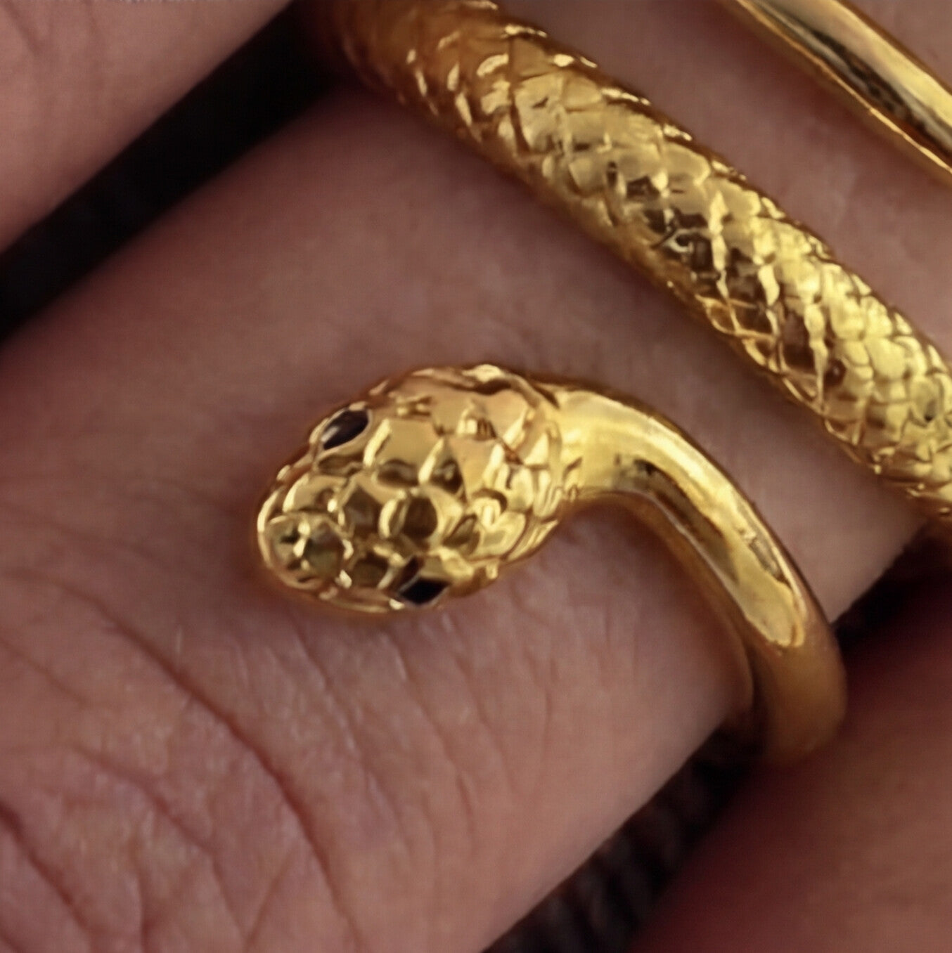 خاتم التعبان الفرعوني