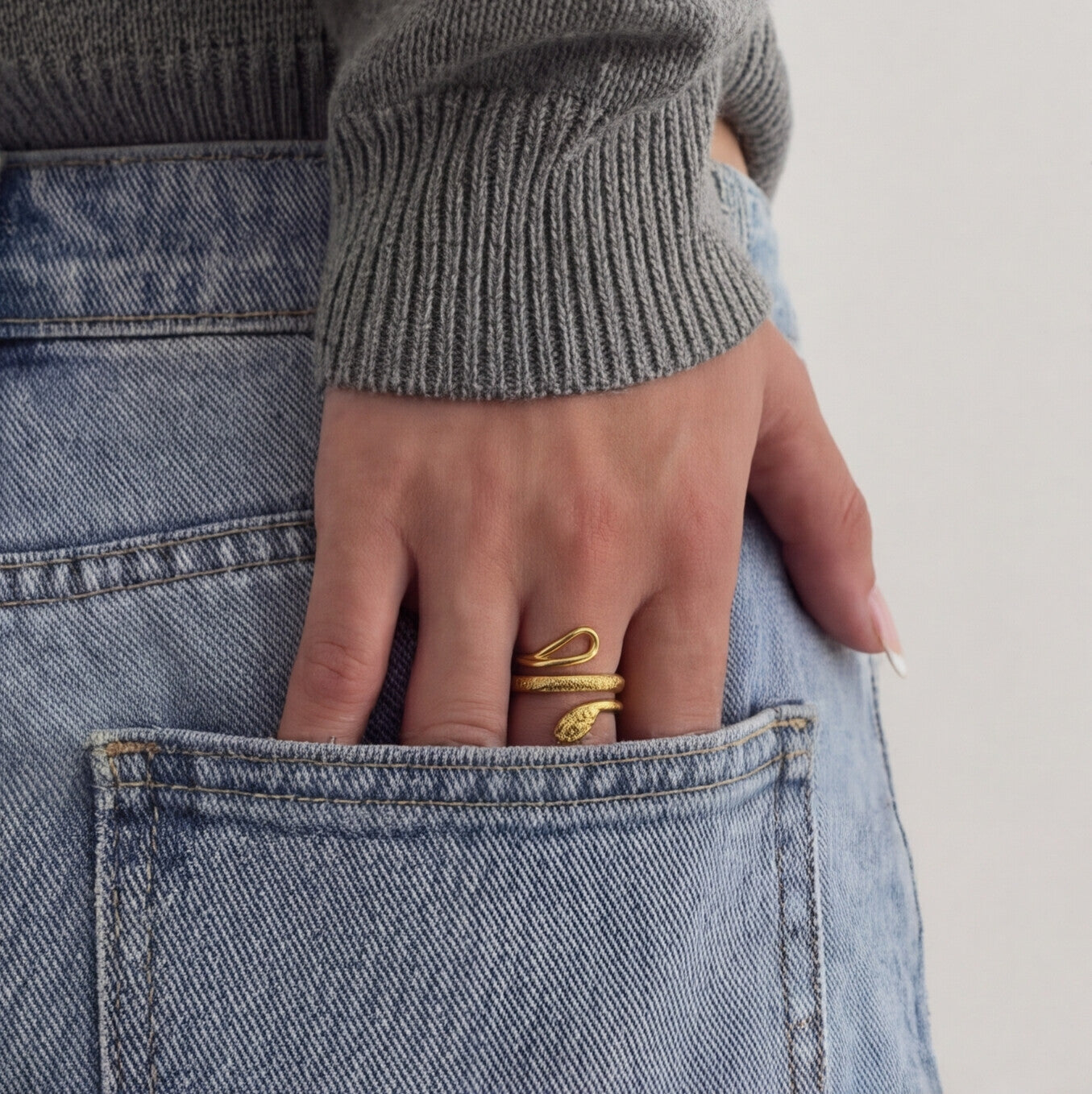 خاتم التعبان الفرعوني