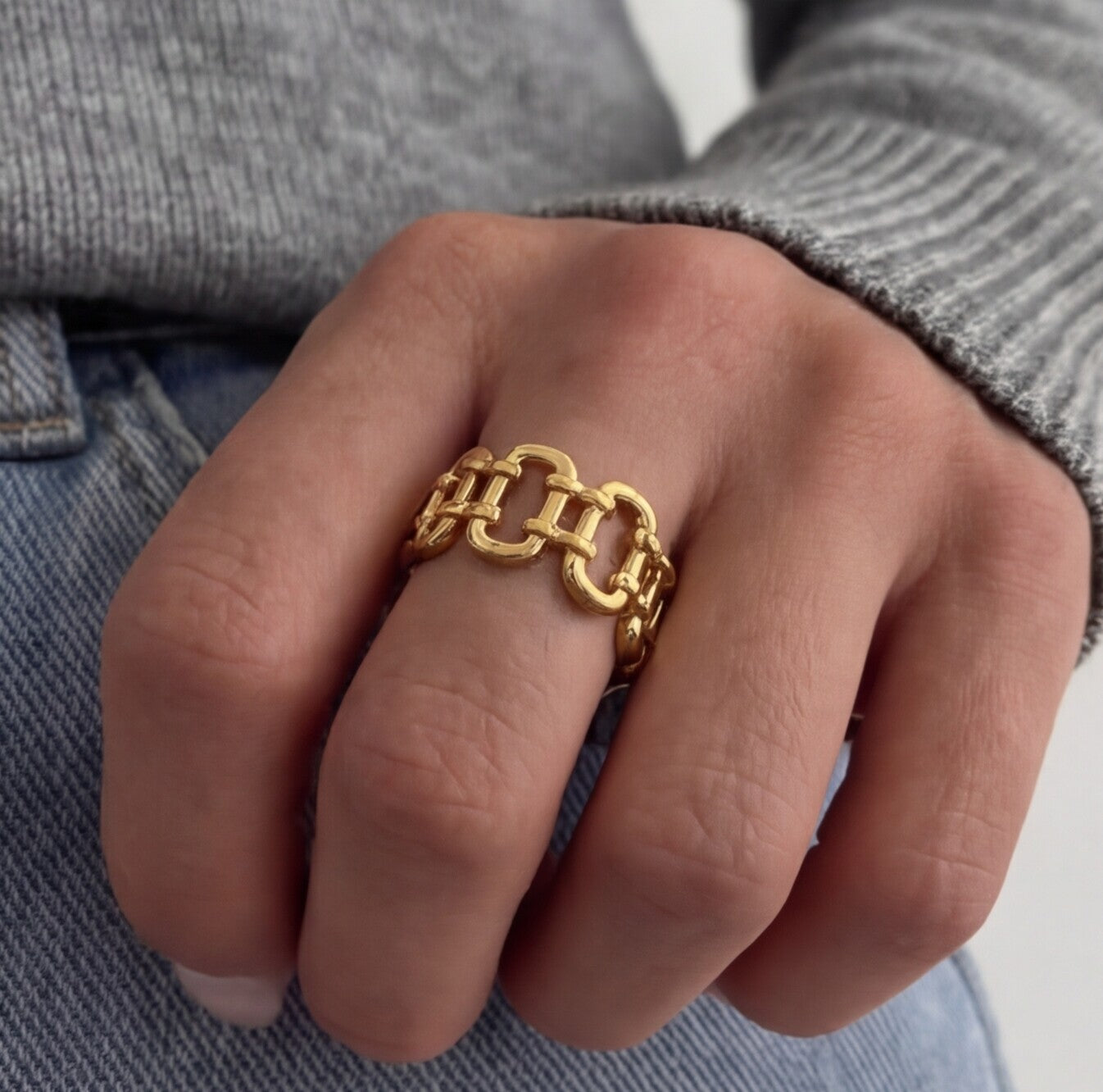 خاتم الهاردوير الدهب