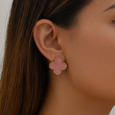 حلق النجمة المرصعة الدهب