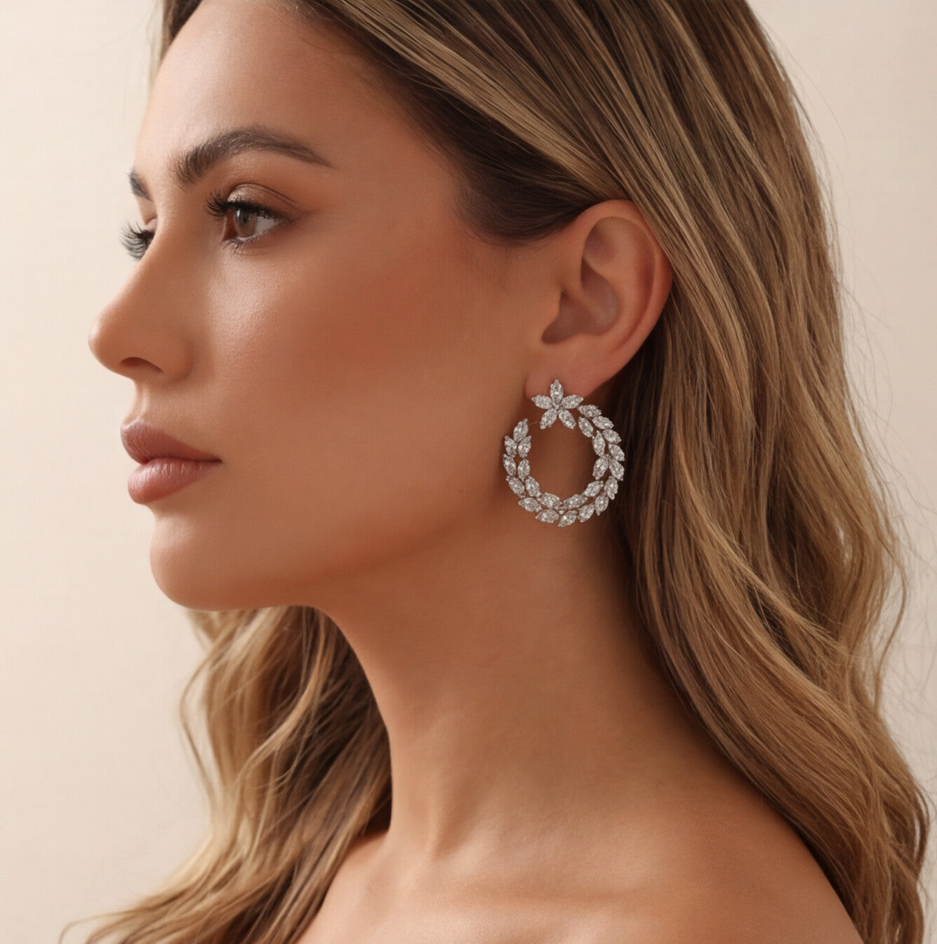 حلق الحلقة الدهب الكبيرة