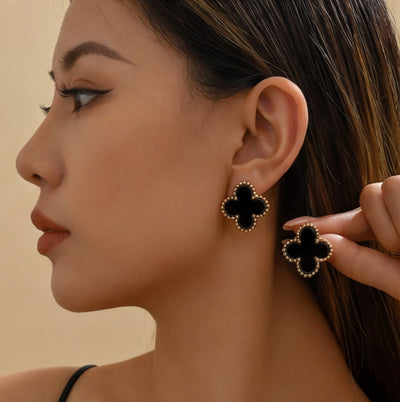 حلق الهلال والنجمة الدهب