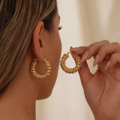 حلق الكلوفر الأخضر الدهب