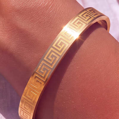 أسورة Versace